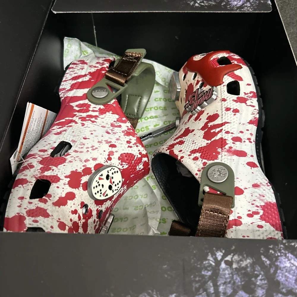 Crocs Friday The 13th Classic Clog Men 9 White Red Blood Jason Killer 212073-90H